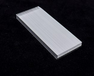 Aluminium Heat sink for High Power LED Amplifier (100 x 40 x 8 mm)