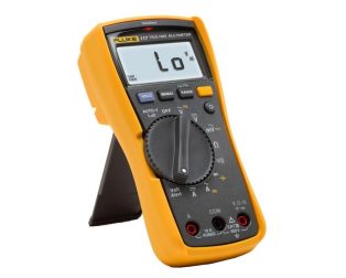 Fluke 117 True Rms Digital Multimeter 0.1mV to 1000V 33 x 28 x 15 CM